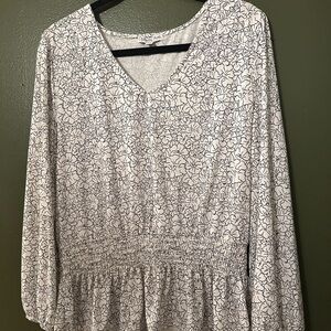 Floral Print V-Neck Blouse